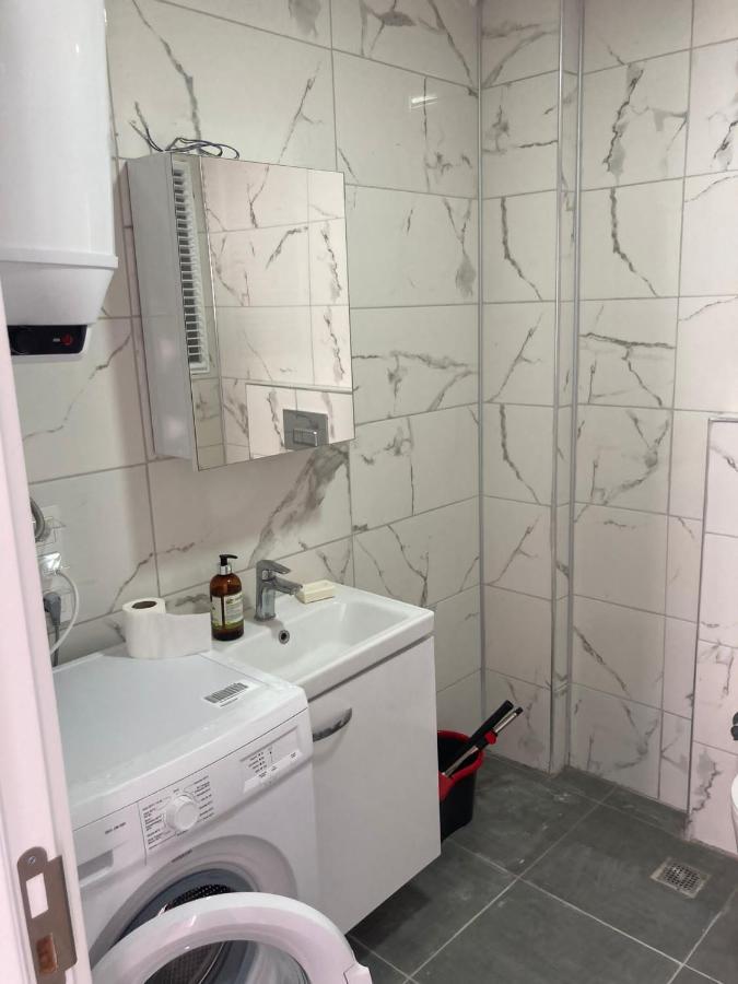 Sahil Aparts - Guelluek Aparthotel Milas Exteriör bild