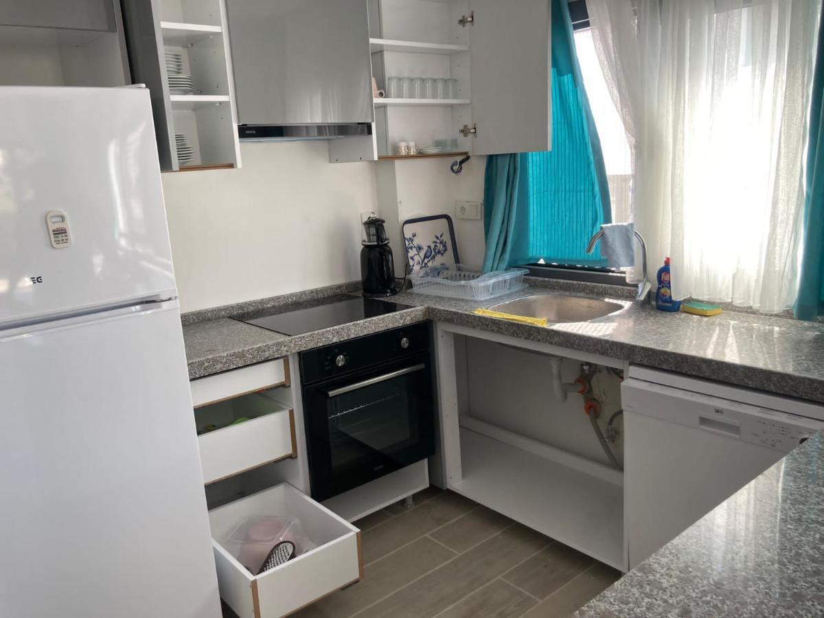 Sahil Aparts - Guelluek Aparthotel Milas Exteriör bild